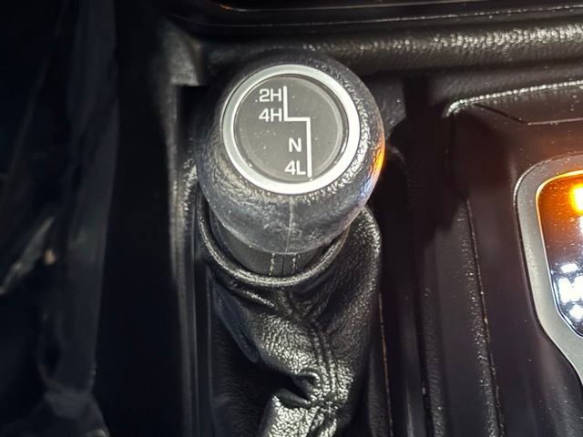 Used 2021 Jeep Wrangler Willys image 32