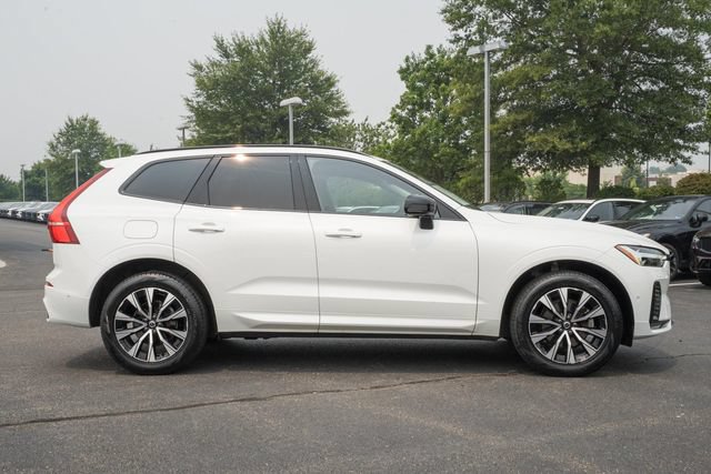 Certified 2024 Volvo XC60 B5 Plus w/ Protection Package Premier AWD/4WD image 4