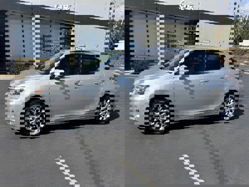 Used 2012 Lexus CT 200h image 7