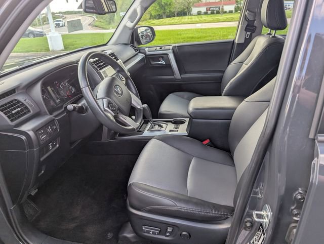 Used 2024 Toyota 4Runner SR5 Premium w/ Moonroof Package AWD/4WD image 14