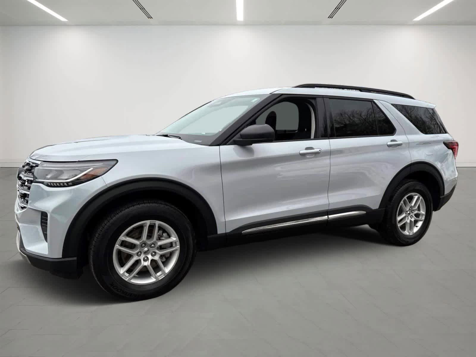 Used 2025 Ford Explorer Active video 1