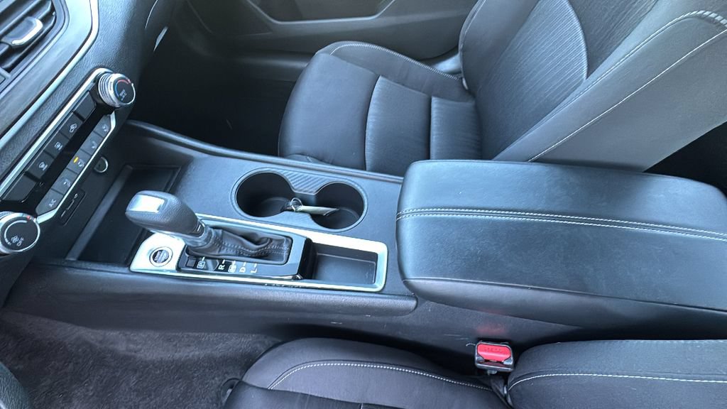 Used 2025 Nissan Altima 2.5 SV FWD image 25