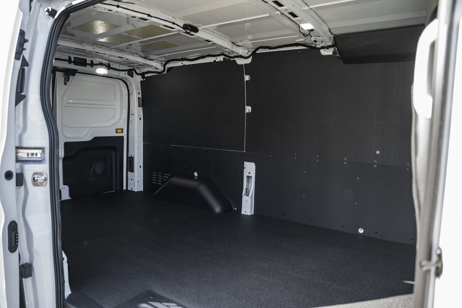 New 2026 Ford Transit 250 Low Roof w/ Load Area Protection Package RWD image 30