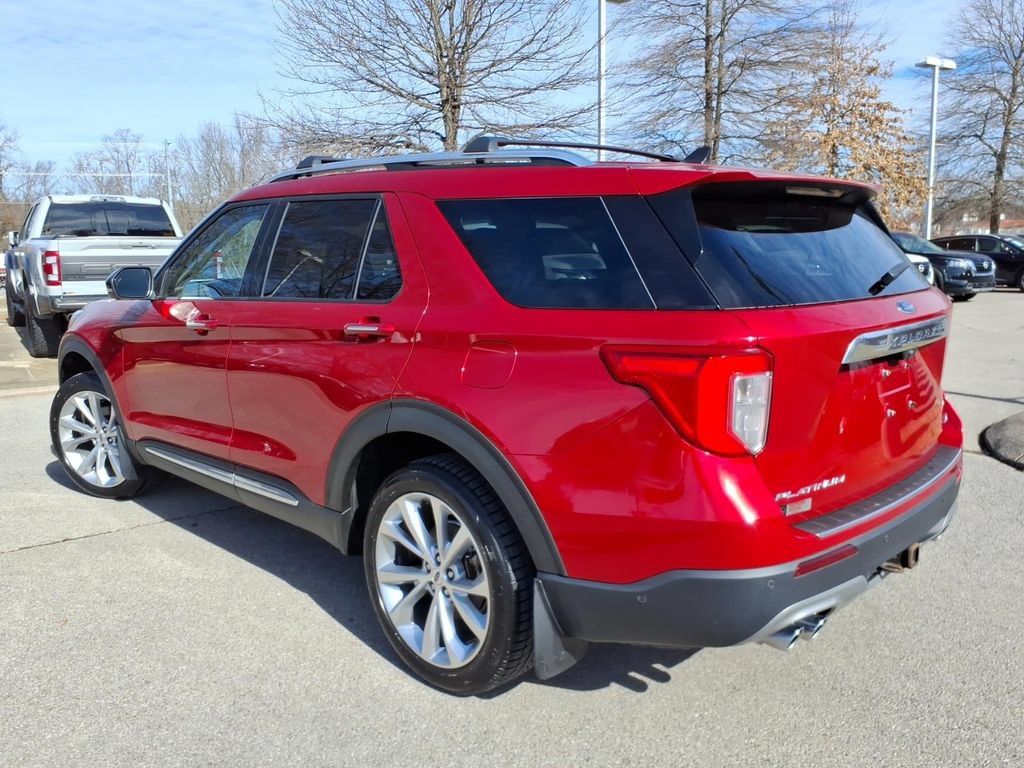 Used 2022 Ford Explorer Platinum w/ Equipment Group 601A AWD/4WD image 18