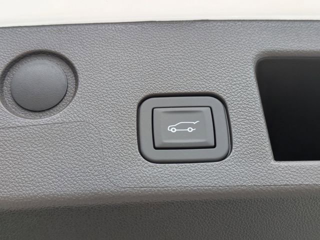 New 2026 GMC Terrain Denali w/ LPO, Floor Liner Package AWD/4WD image 15