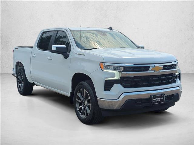 Used 2022 Chevrolet Silverado 1500 LT AWD/4WD image 3