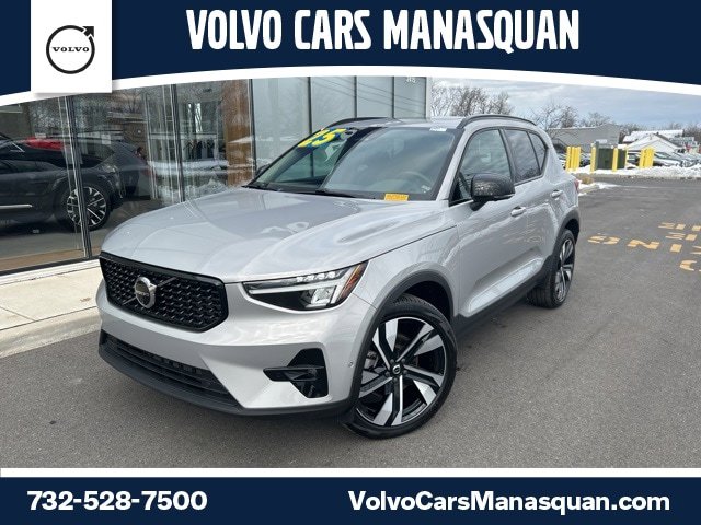 Certified 2025 Volvo XC40 B5 Plus