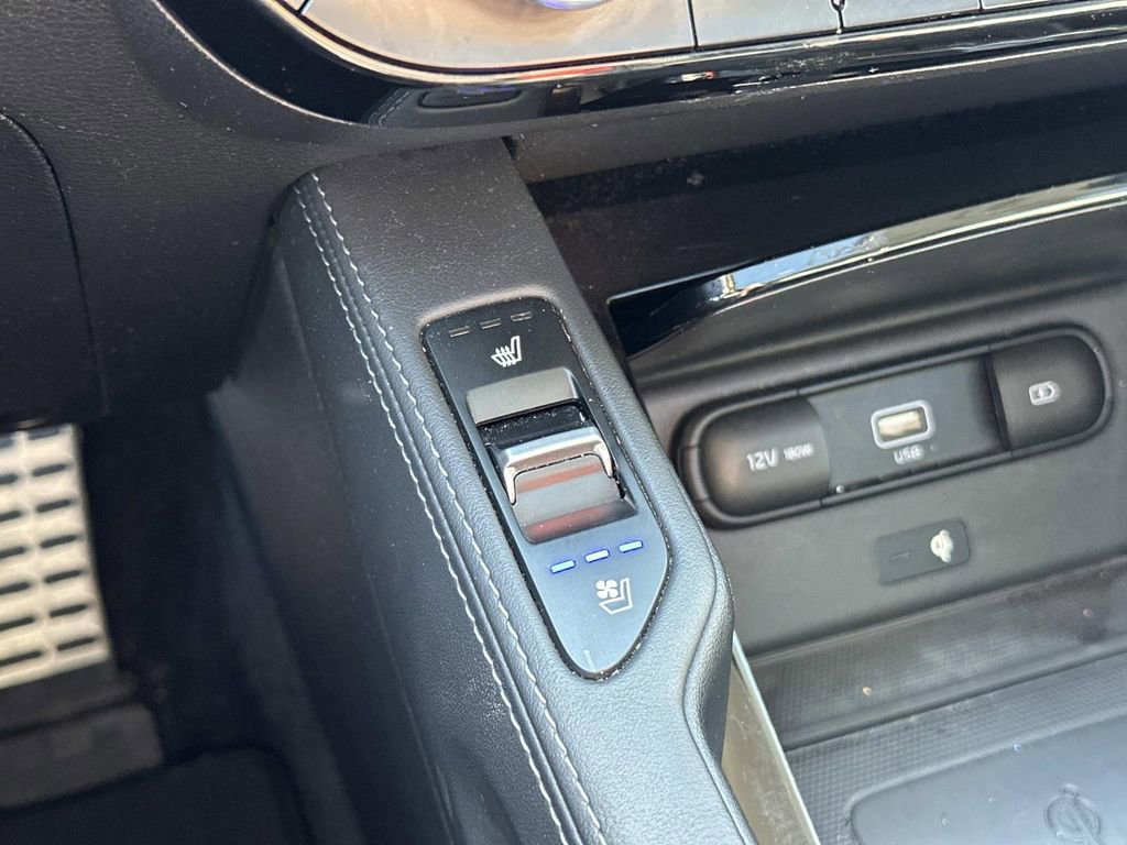 Used 2022 Kia Telluride SX w/ Towing Package image 15