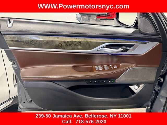 Used 2021 BMW 750i xDrive w/ Executive Package AWD/4WD image 42