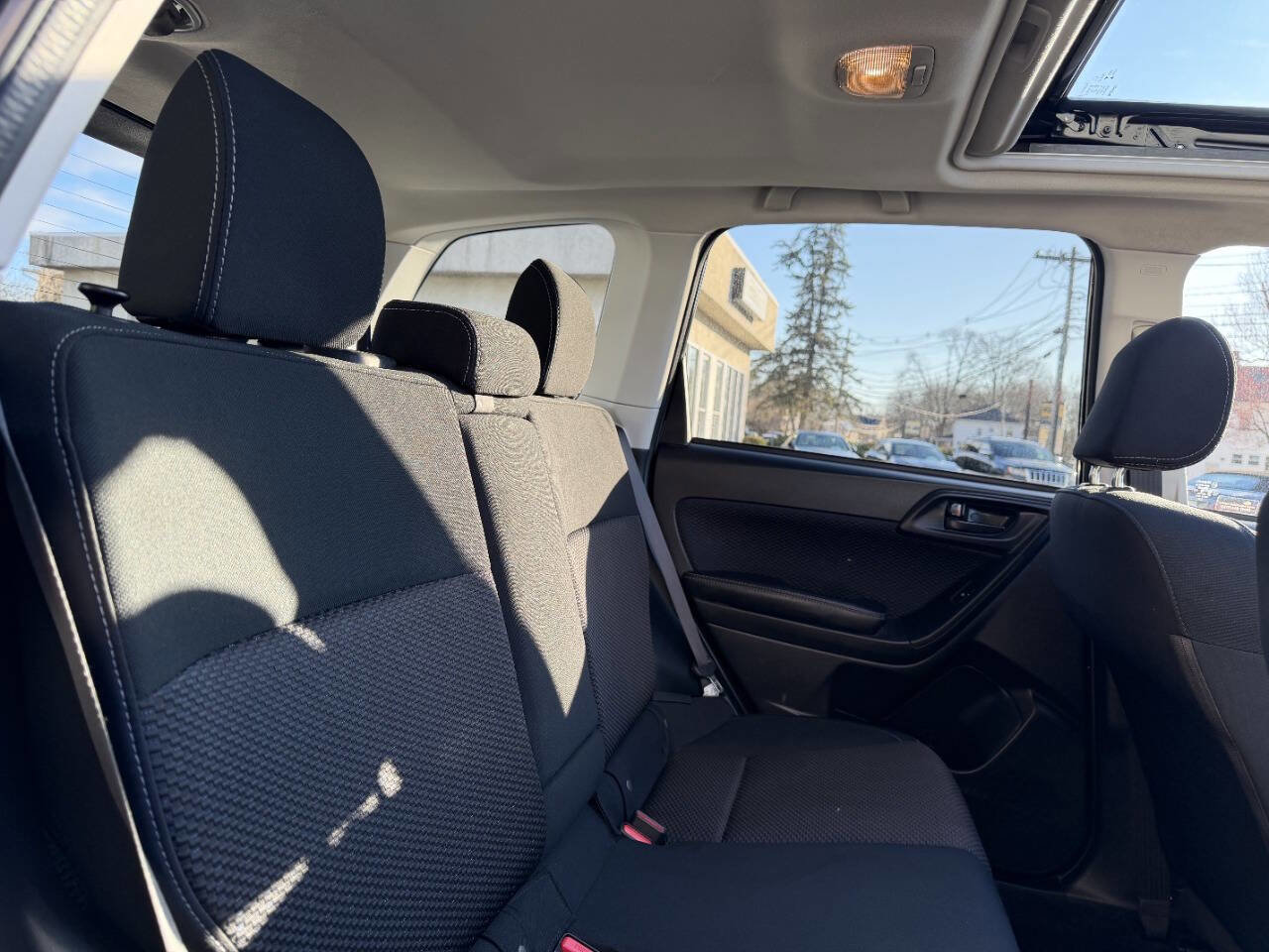 Used 2017 Subaru Forester 2.5i Premium image 22