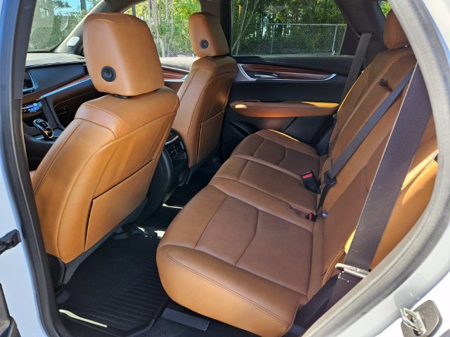 Used 2024 Cadillac XT5 Premium Luxury w/ Technology Package FWD image 10