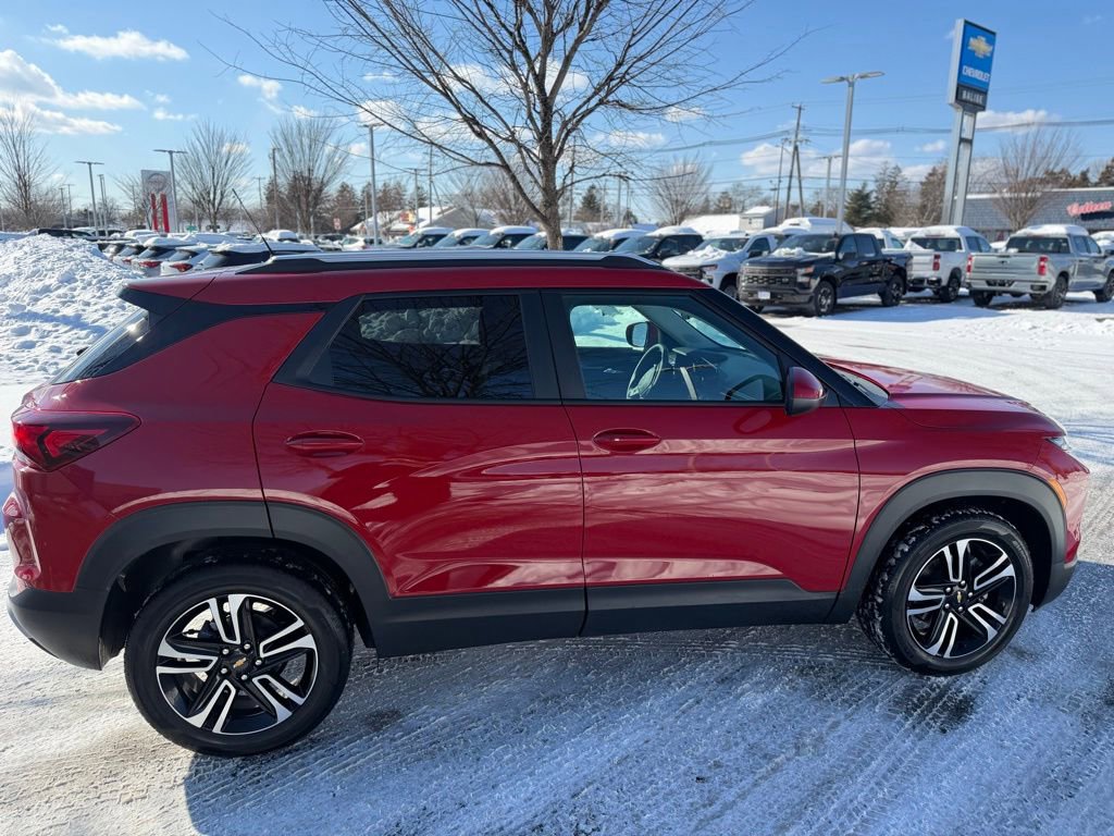 Used 2026 Chevrolet TrailBlazer LT image 3