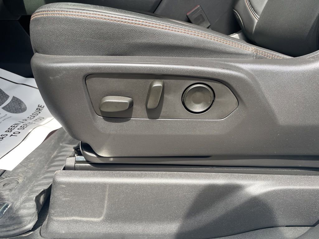 Used 2023 GMC Sierra 1500 AT4 w/ Technology Package image 11
