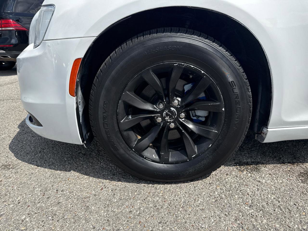 Used 2015 Chrysler 300 Limited image 21