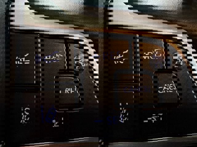 Used 2024 Toyota Highlander Platinum image 26