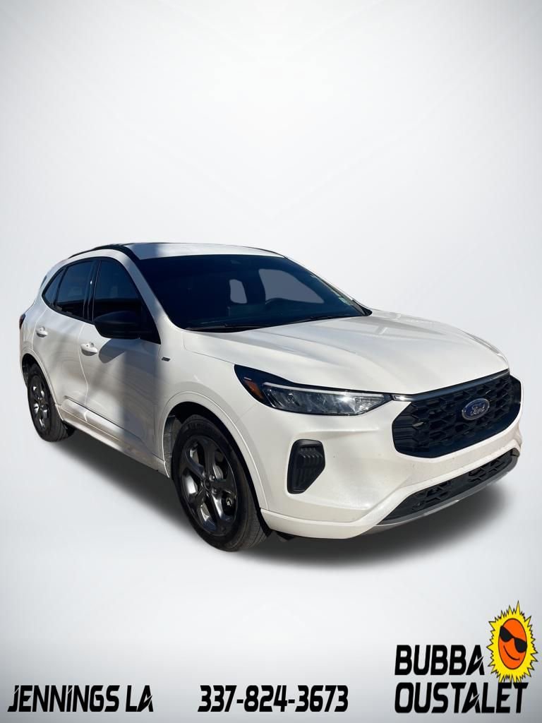 Used 2023 Ford Escape ST-Line w/ Tech Pack #1 image 3