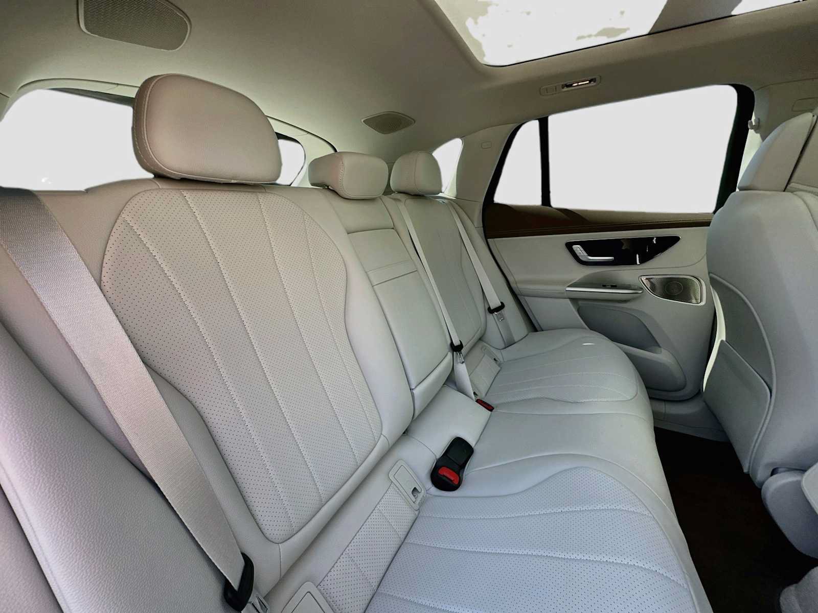 Certified 2023 Mercedes-Benz EQE 350+ SUV image 28