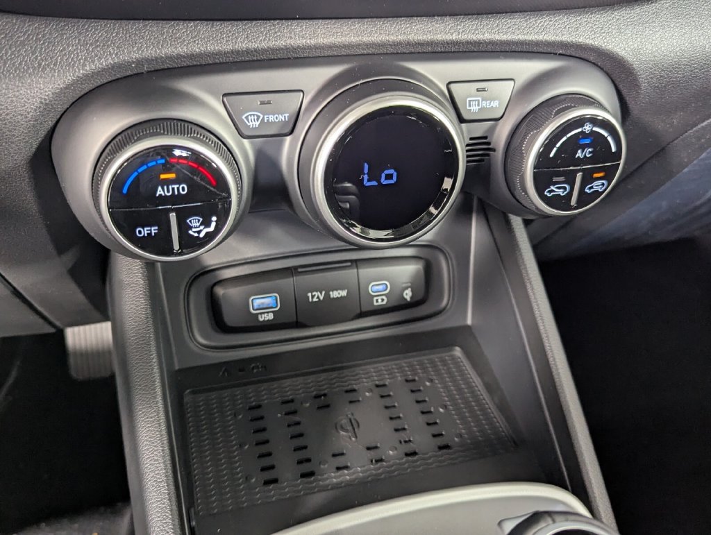 New 2026 Hyundai Venue SEL FWD image 20