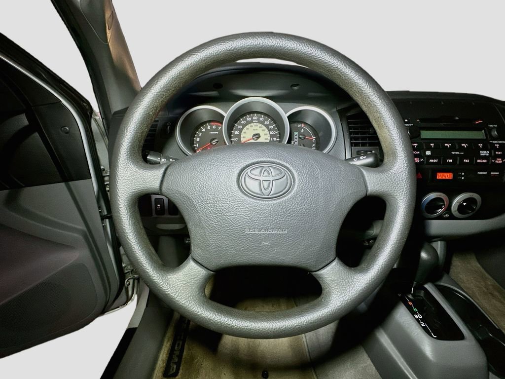 Used 2010 Toyota Tacoma 2WD Regular Cab image 10