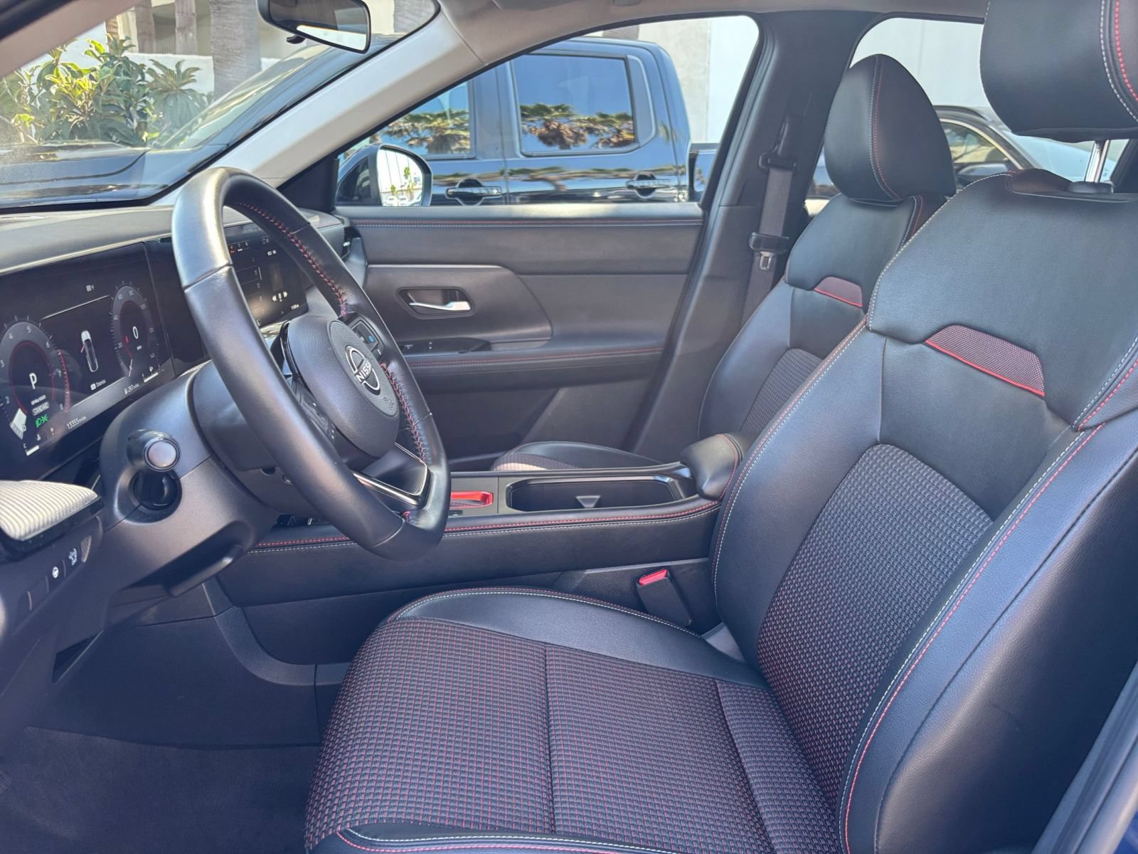 Used 2026 Nissan Kicks SR FWD image 25