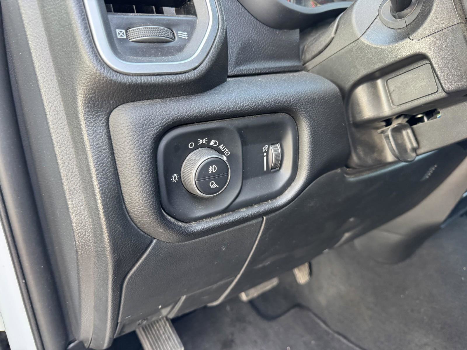 Used 2024 RAM 3500 Big Horn image 14