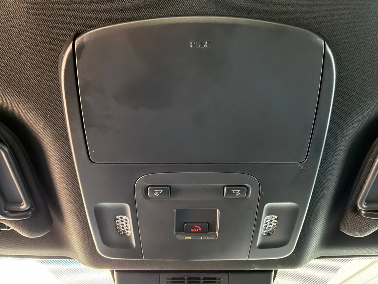 Used 2025 Toyota Camry SE FWD image 17