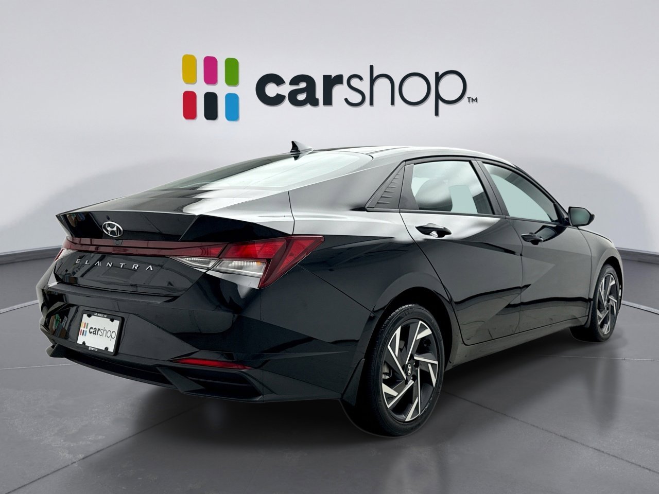 Used 2023 Hyundai Elantra SEL FWD image 5