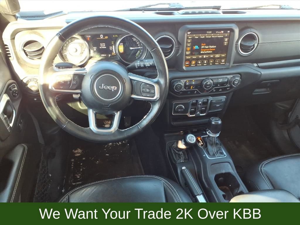 Used 2021 Jeep Wrangler Unlimited Sahara w/ Cold Weather Group AWD/4WD image 10