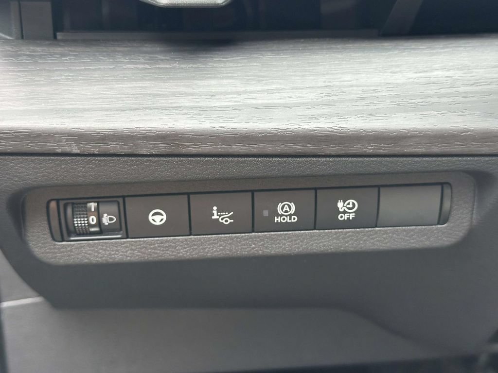 Used 2024 Nissan Ariya AWD image 34