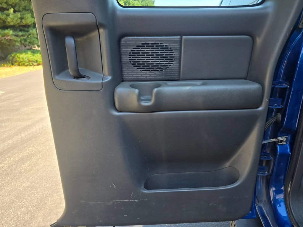 Used 2004 Chevrolet Silverado 1500 W/T w/ Light Duty Power Package AWD/4WD image 16