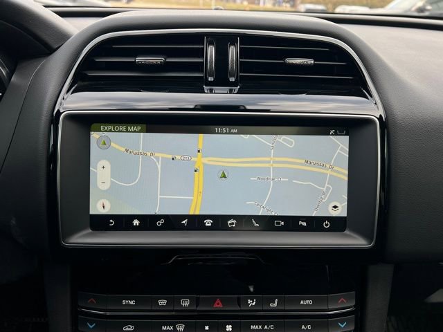 Used 2019 Jaguar F-PACE Premium image 11