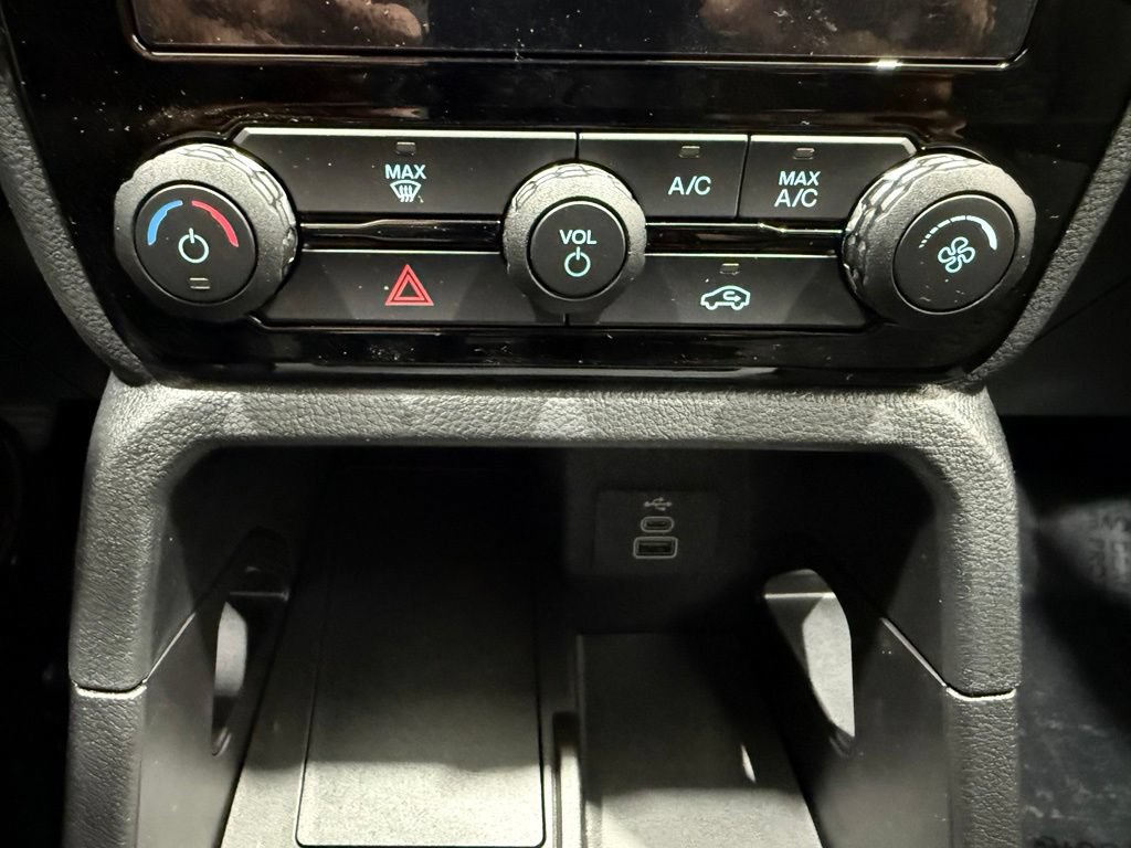 New 2026 Ford Ranger XLT w/ Black Appearance Package AWD/4WD image 36