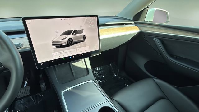 Used 2023 Tesla Model Y Long Range image 23
