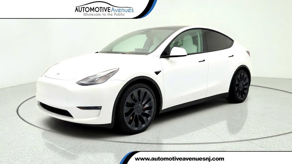 Used 2022 Tesla Model Y Performance AWD/4WD image 1
