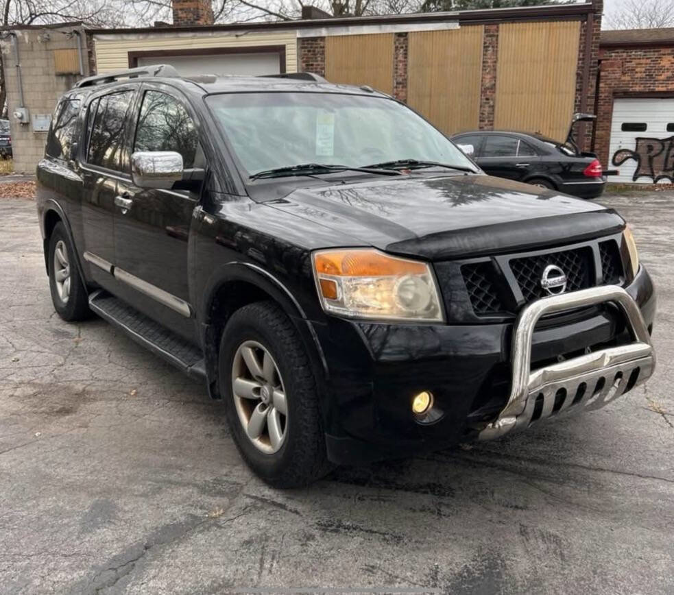 Used 2010 Nissan Armada SE image 1