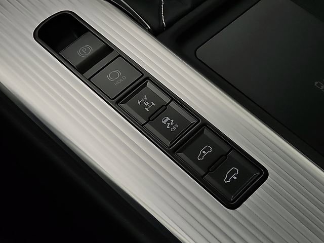 New 2025 Lexus LX 600 F Sport image 23