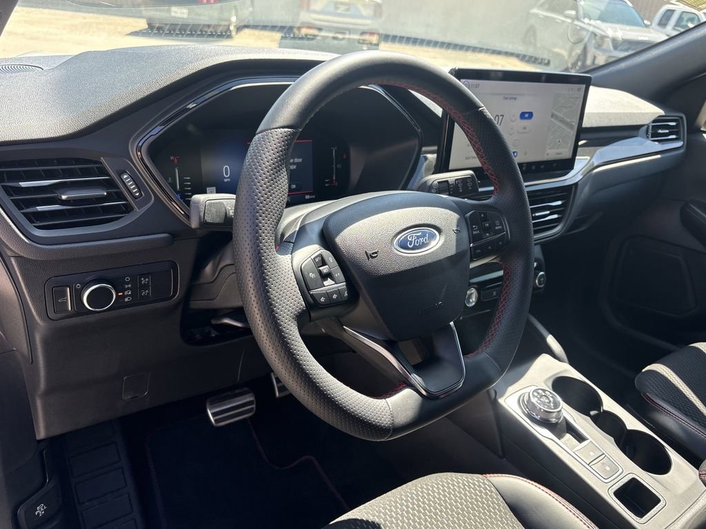 Used 2023 Ford Escape ST-Line w/ Tech Pack #1 FWD image 14