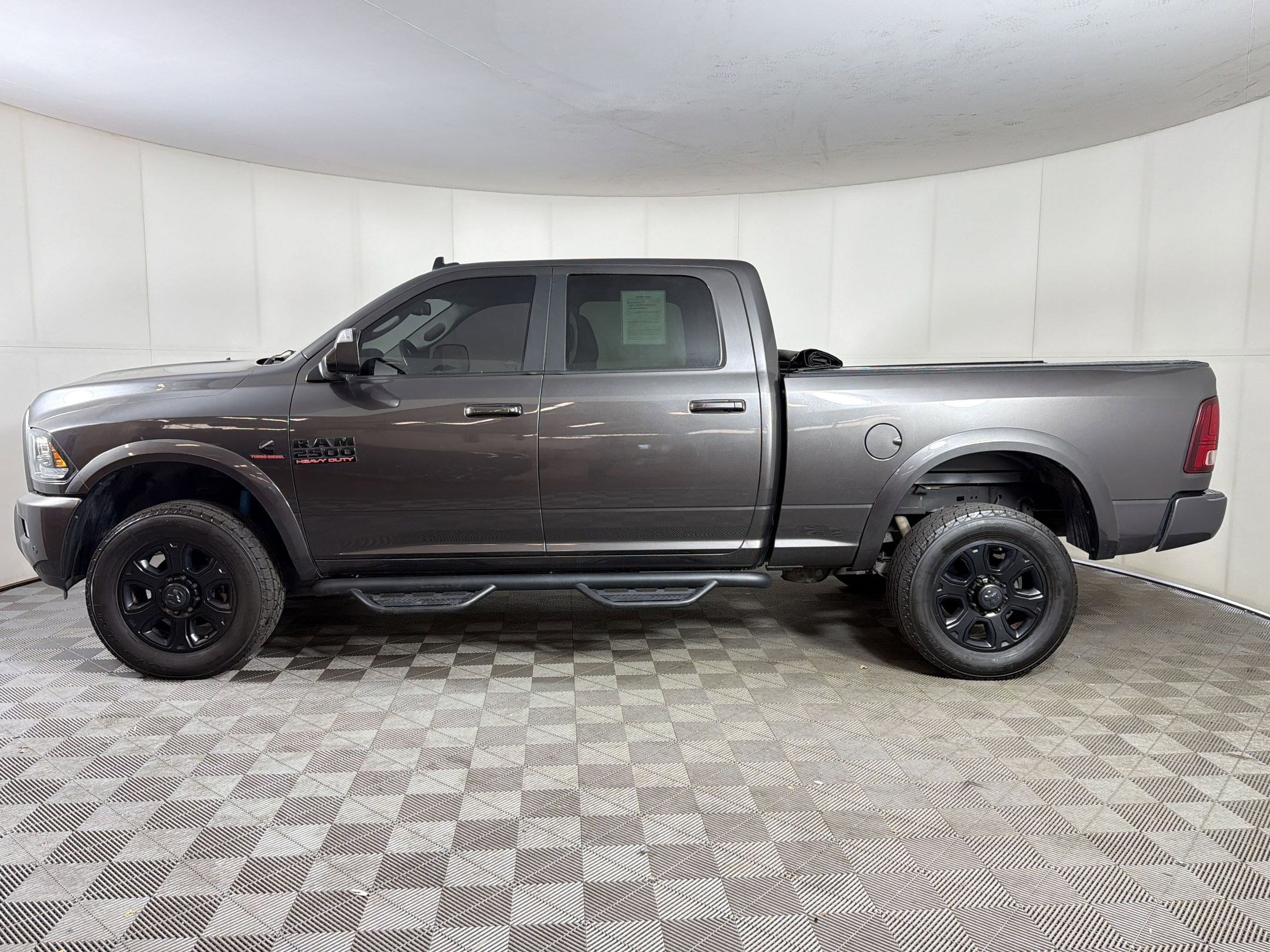 Used 2018 RAM 2500 Laramie w/ Sport Appearance Group AWD/4WD image 2