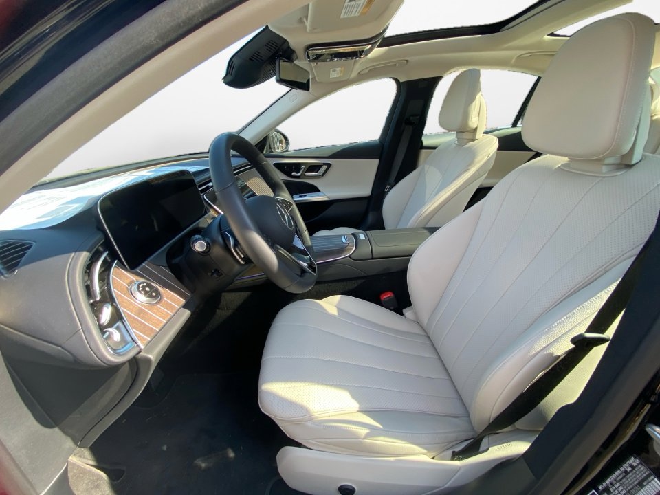 Certified 2026 Mercedes-Benz E 350 4MATIC Sedan image 9
