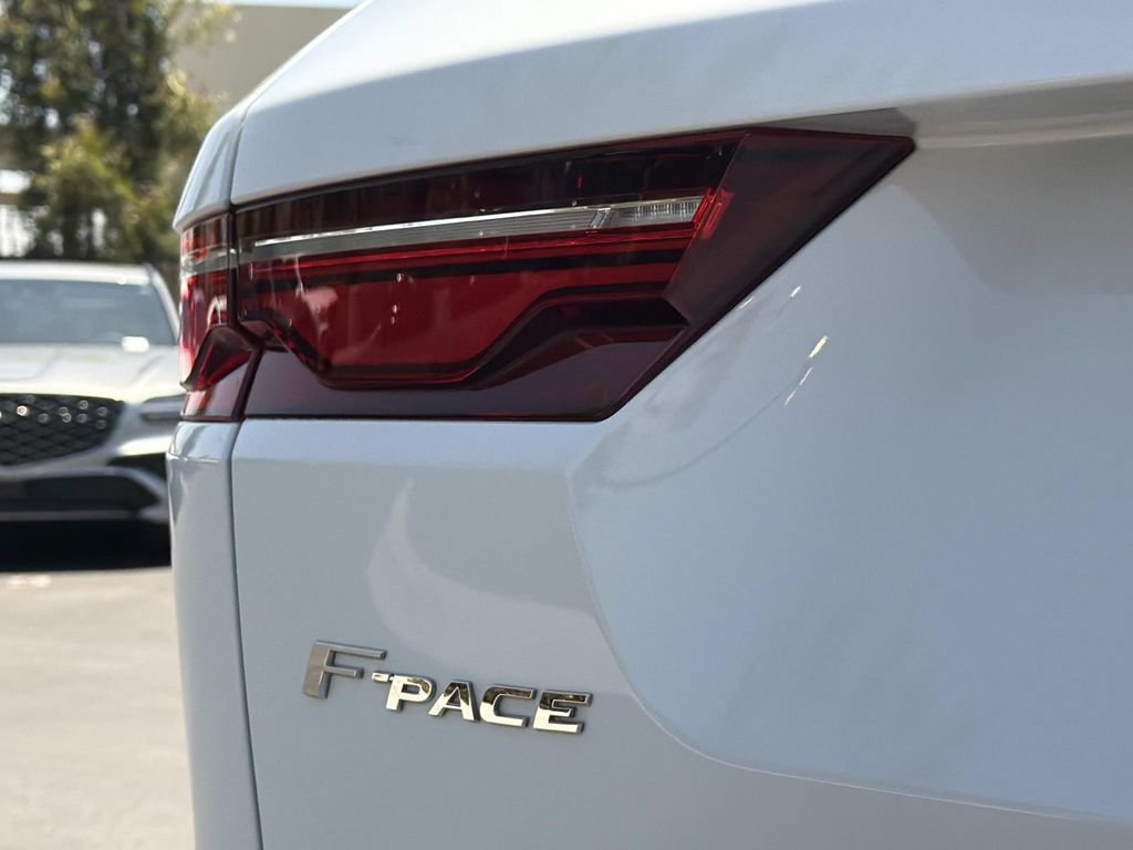 Used 2021 Jaguar F-PACE AWD/4WD image 27