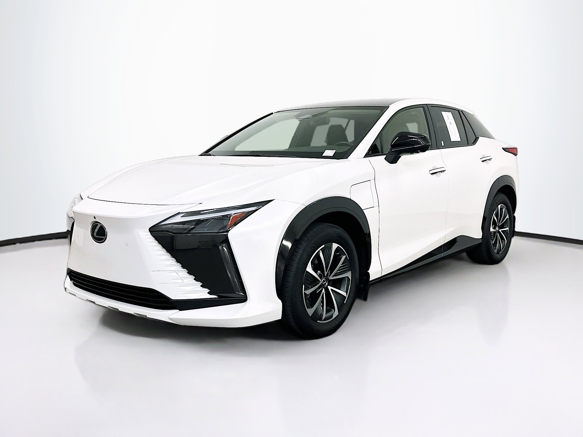Used 2023 Lexus RZ 450e Premium w/ Accessory Package (2T) image 3