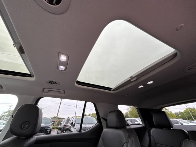 Used 2019 Chevrolet Traverse Premier w/ LPO, Floor Liner Package AWD/4WD image 29