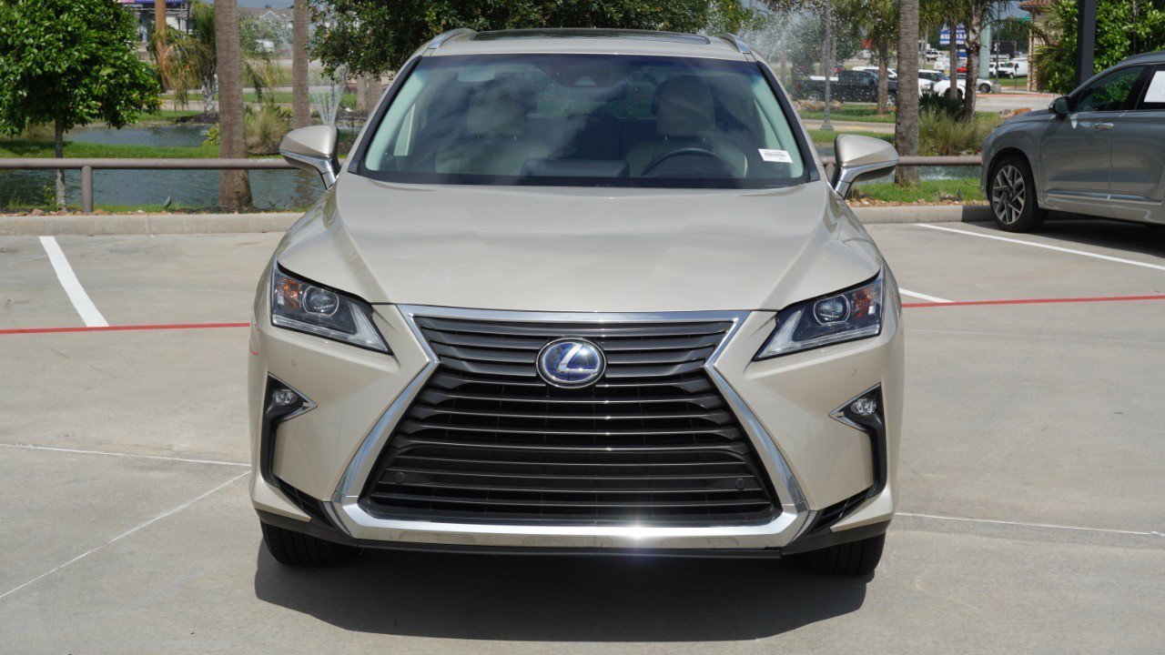 Used 2018 Lexus RX 450h AWD w/ Premium Package image 2