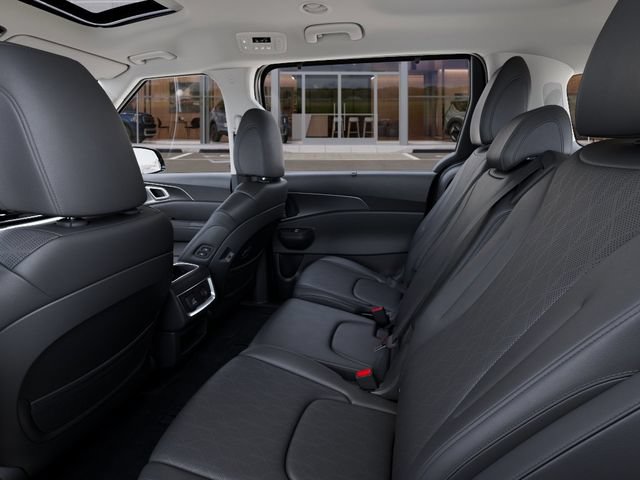 New 2026 Kia Carnival SX w/ SX Dark Edition Package FWD image 19