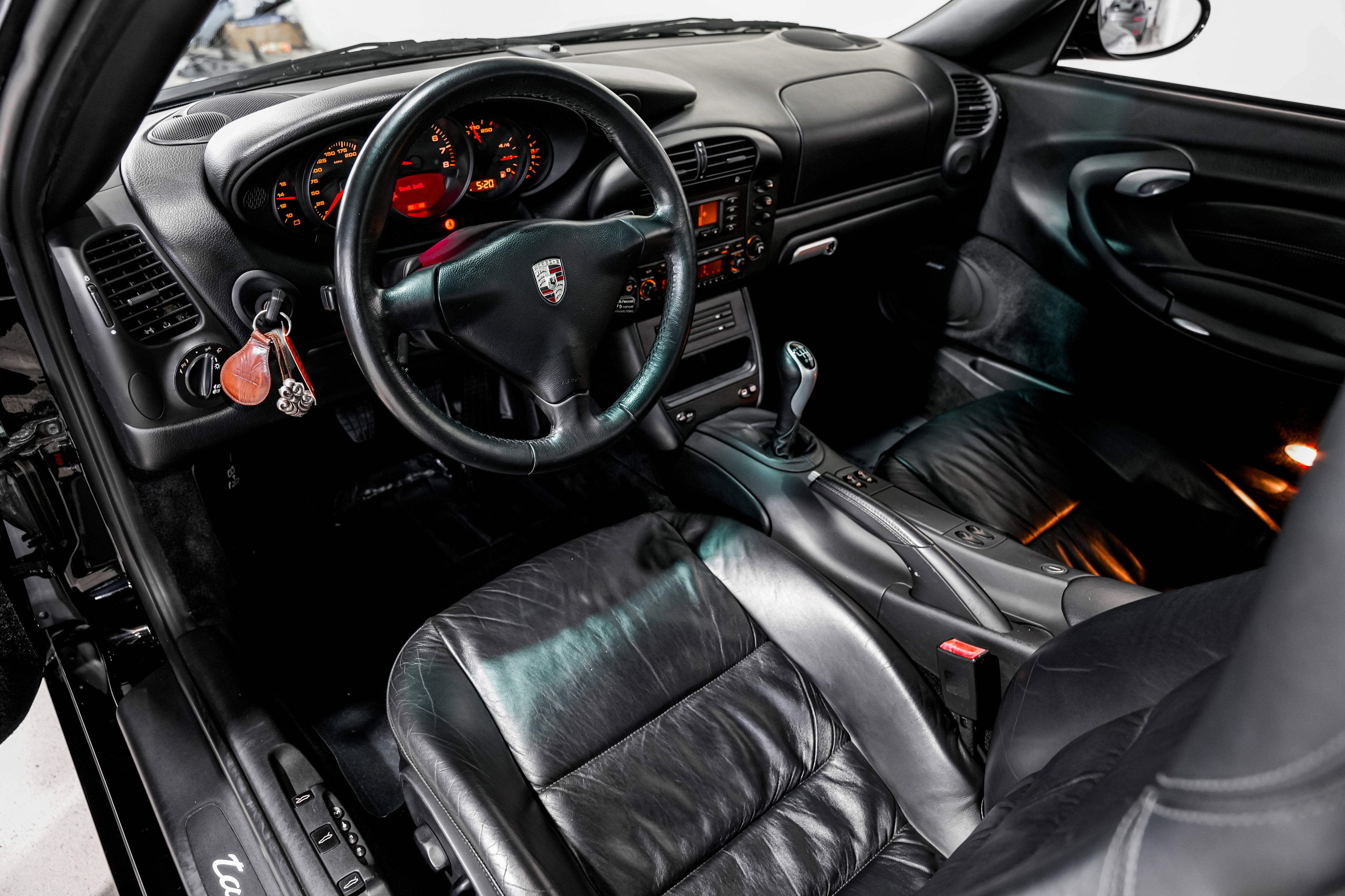 Used 2003 Porsche 911 Targa image 9