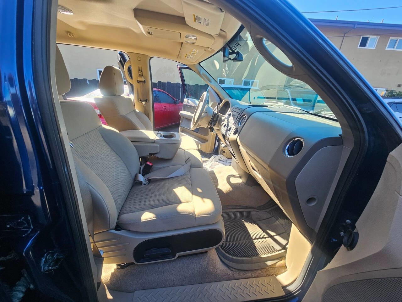 Used 2007 Ford F150 XLT image 16