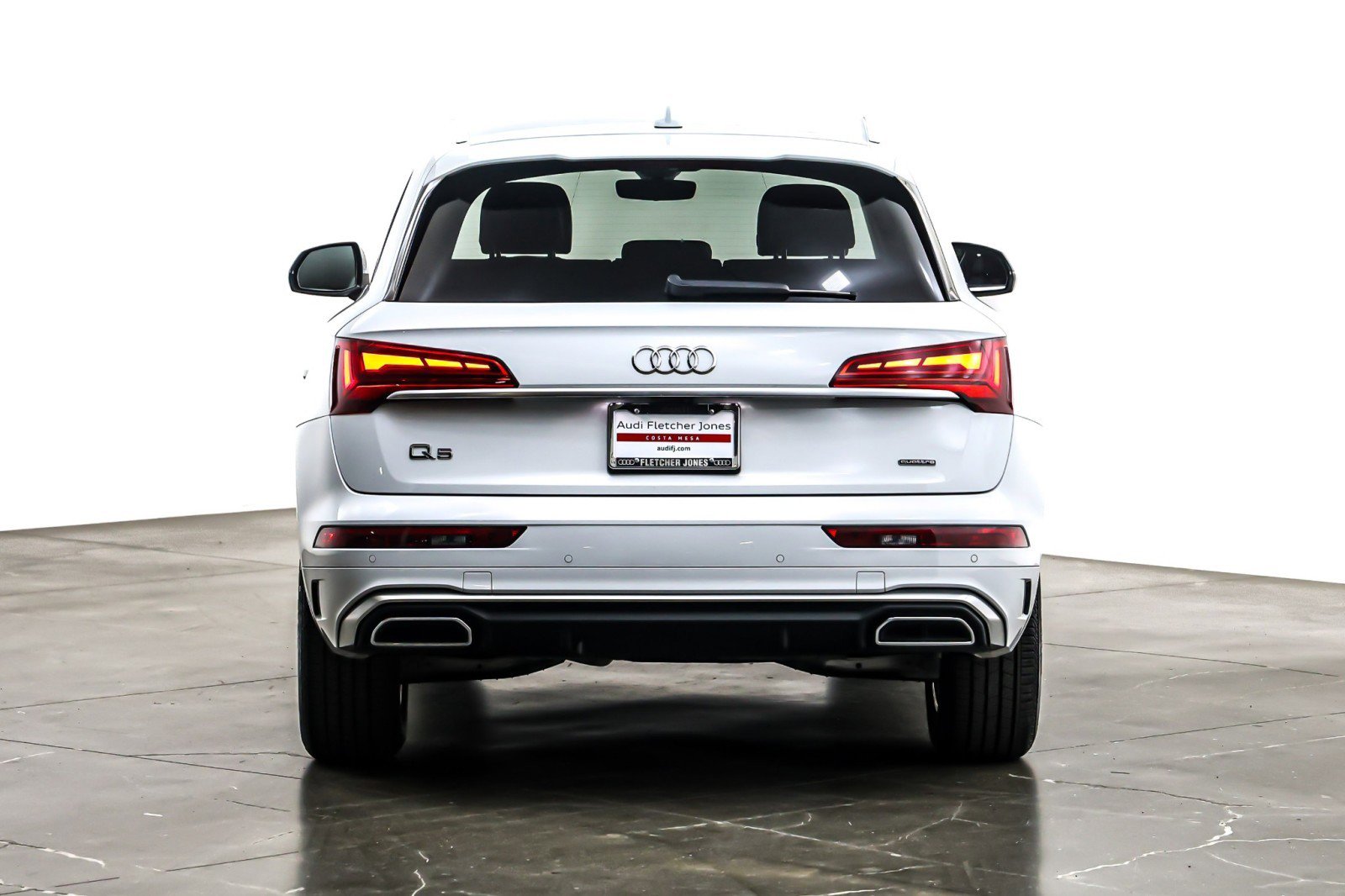 Used 2022 Audi Q5 2.0T Premium w/ Convenience Package image 4