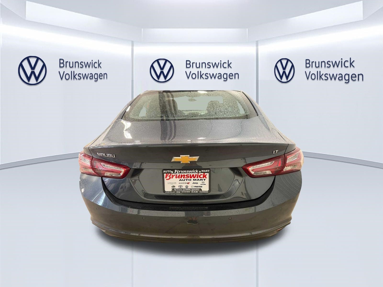 Used 2020 Chevrolet Malibu LT FWD image 26