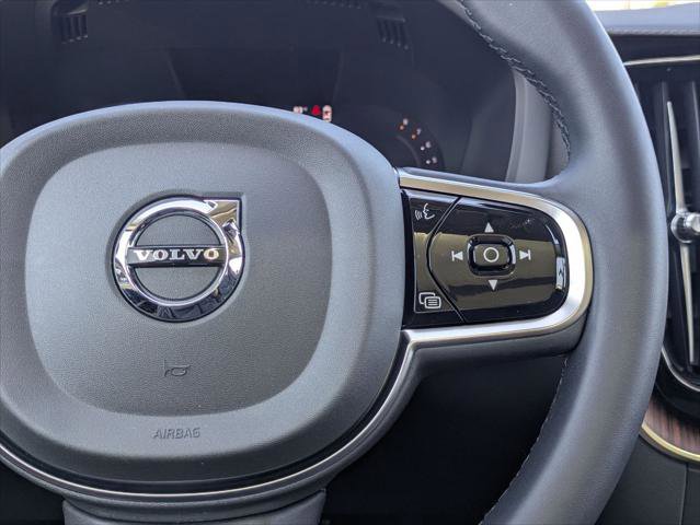 Used 2023 Volvo XC60 B5 Ultimate image 15