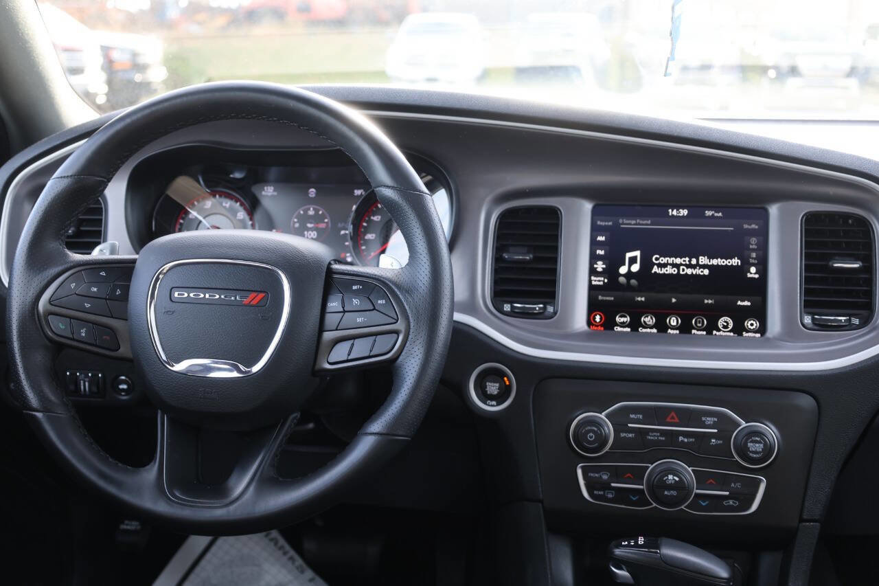 Used 2022 Dodge Charger SXT w/ Blacktop Package image 22